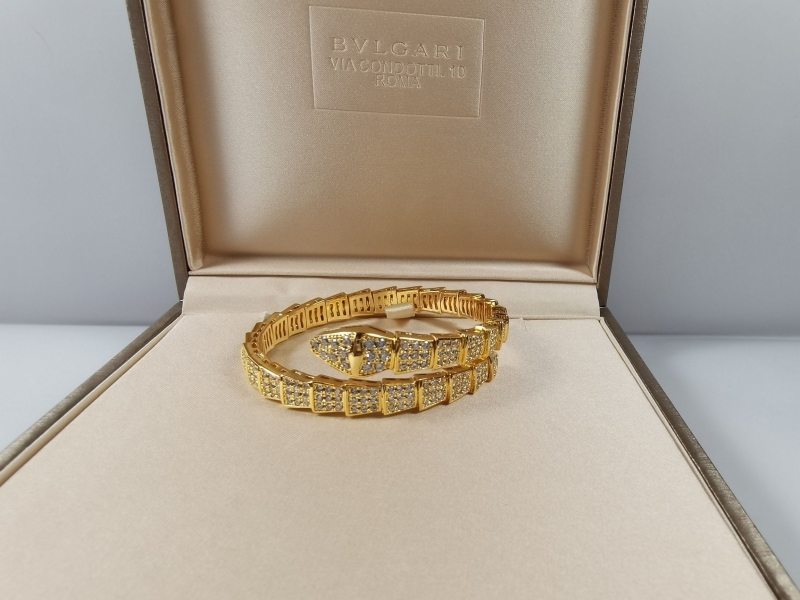 Bv1g*ai bracelets